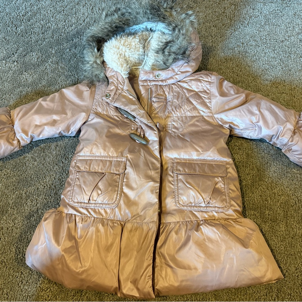 Blush Gap Kids Jacket with Faux Fur Hood Winter Puffer EUC 2t